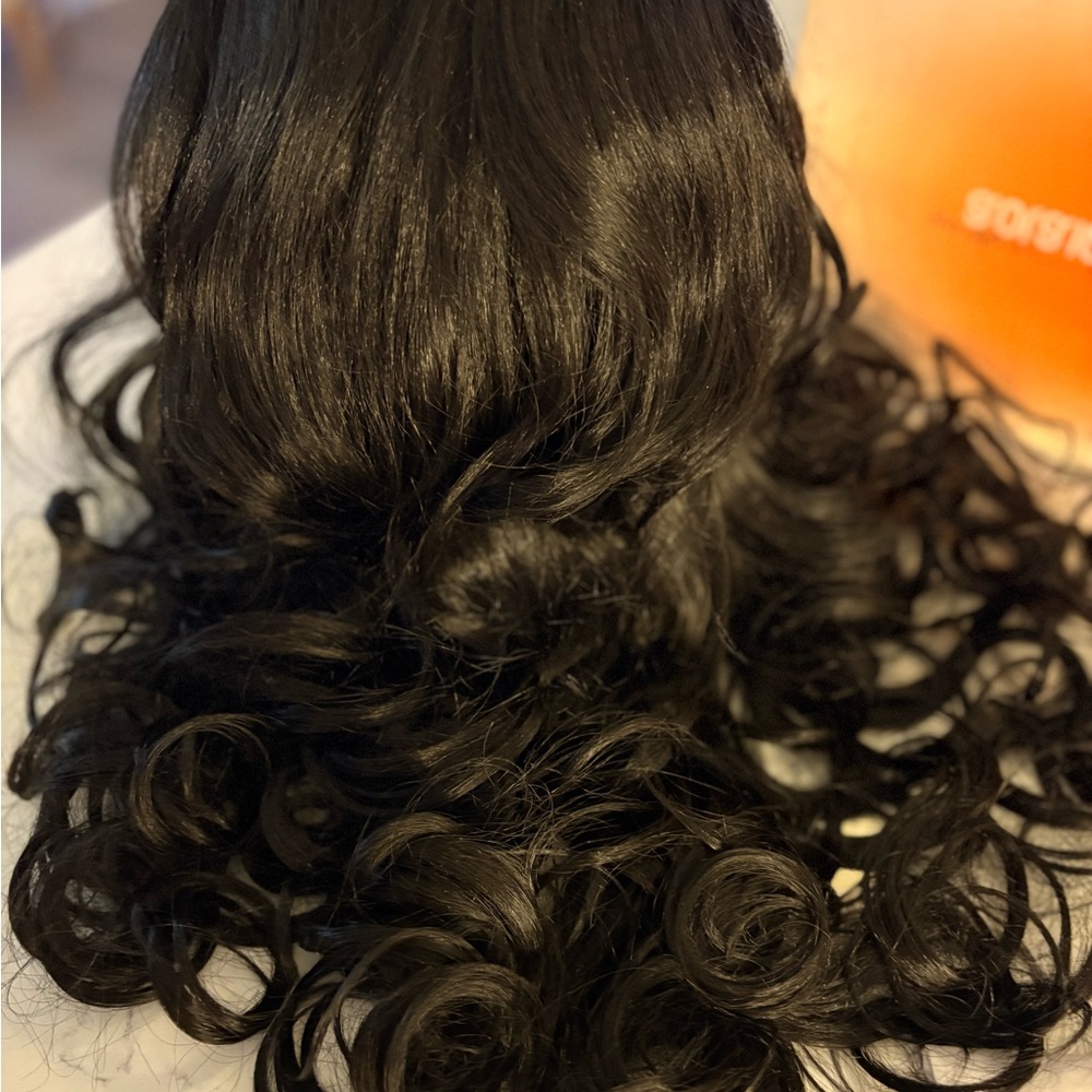 Luxurious Black Hair Wig